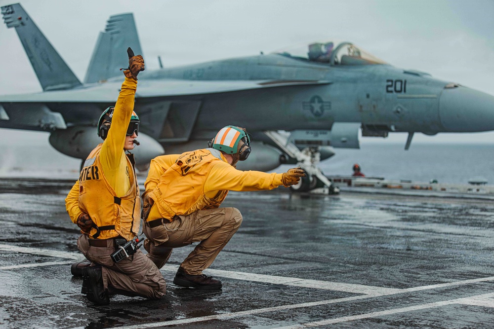 George Washington Conducts Flight Operations