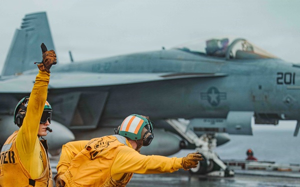George Washington Conducts Flight Operations