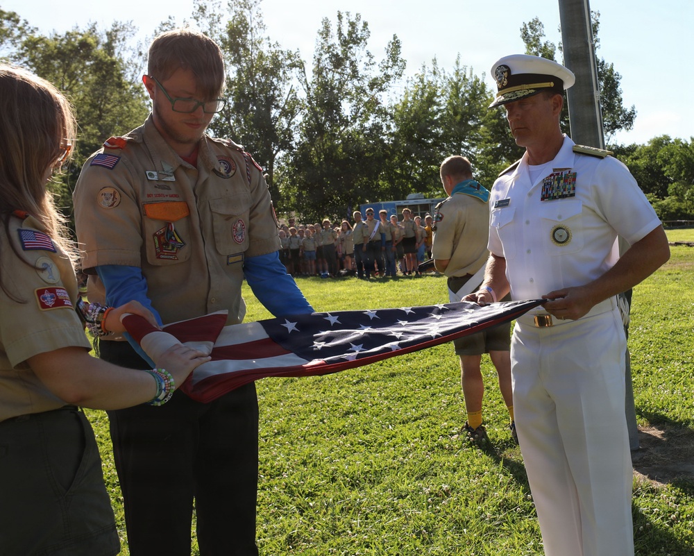 Adm Nowakowski Assists in the Lowering of the American Flag during Navy Week Omaha