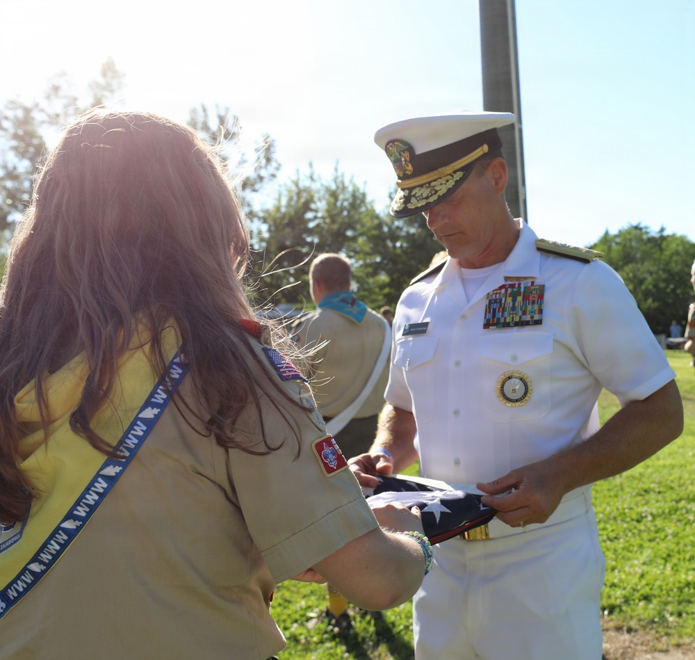 Adm Nowakowski Assists in the Lowering of the American Flag during Navy Week Omaha