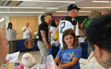 Sailors interact with community during Omaha Navy Week