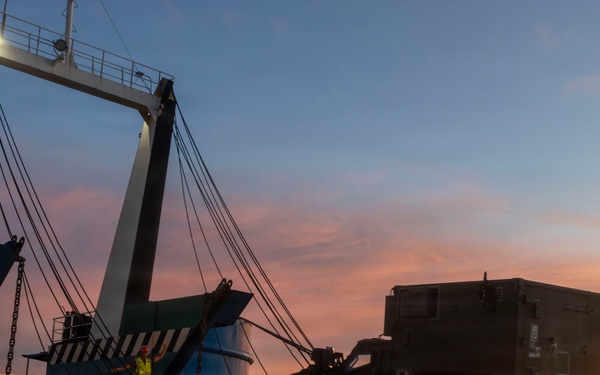 3rd Marine Littoral Regiment loads Philippine surface connectors during KAMANDAG 10