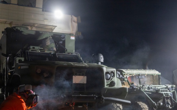 3rd Marine Littoral Regiment loads Philippine surface connectors during KAMANDAG 10