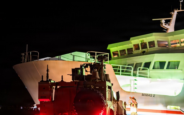 3rd Marine Littoral Regiment loads Philippine surface connectors during KAMANDAG 10