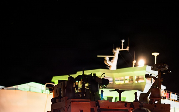 3rd Marine Littoral Regiment loads Philippine surface connectors during KAMANDAG 10