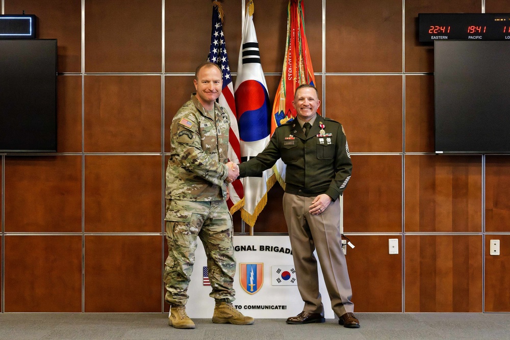 1SG Scott Schmidt retires after 20 years of active service