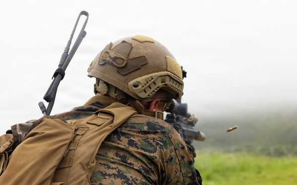 U.S. Marines with 4th Marine Regiment conduct Live Fire Range
