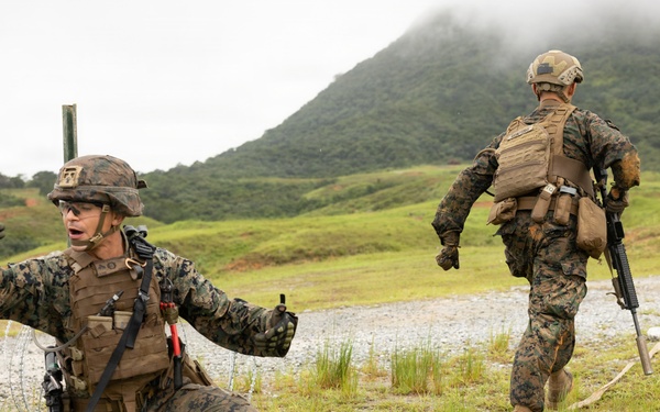 U.S. Marines with 4th Marine Regiment conduct Live Fire Range