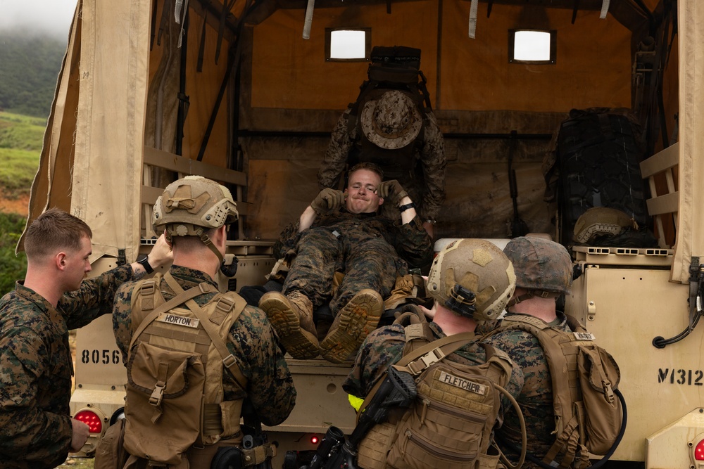 U.S. Marines with 4th Marine Regiment conduct Live Fire Range