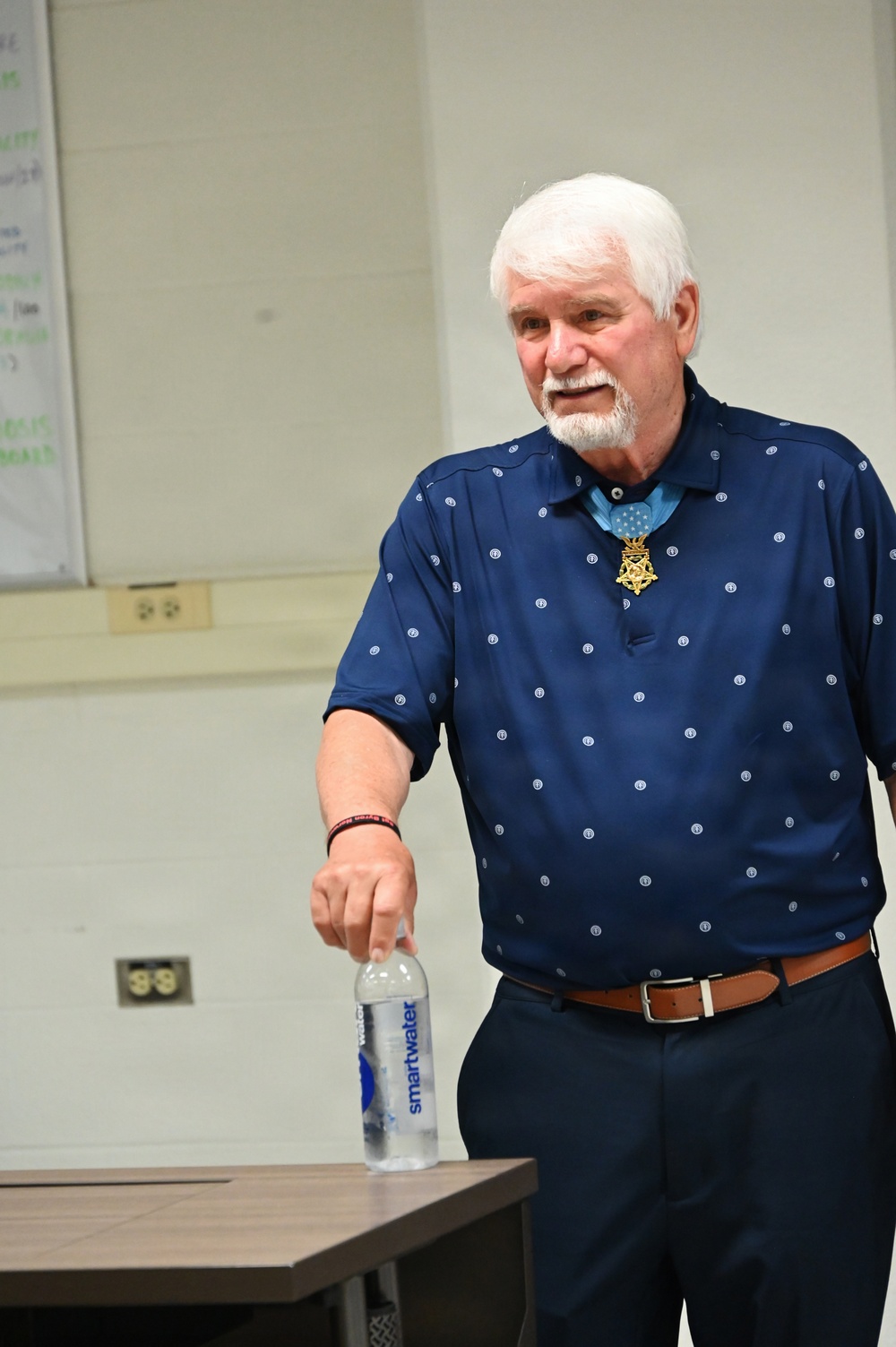 Army Medic Medal of Honor recipient visits MEDCOE