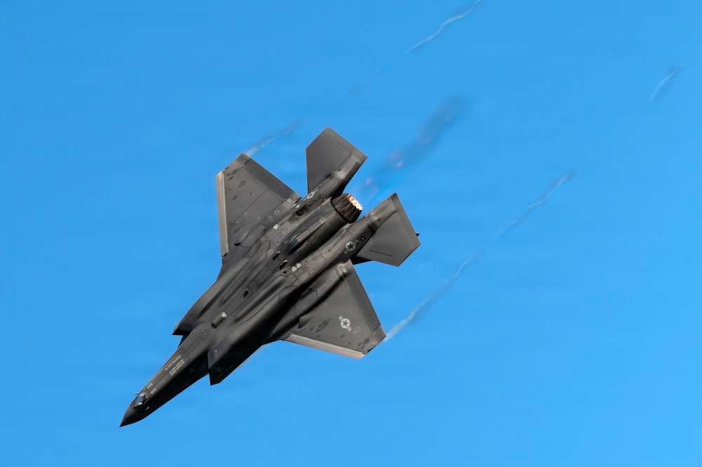 F-35 demonstration