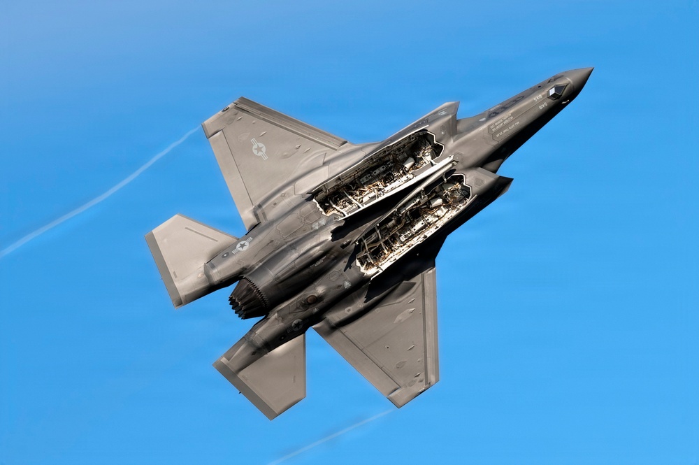F-35 demonstration