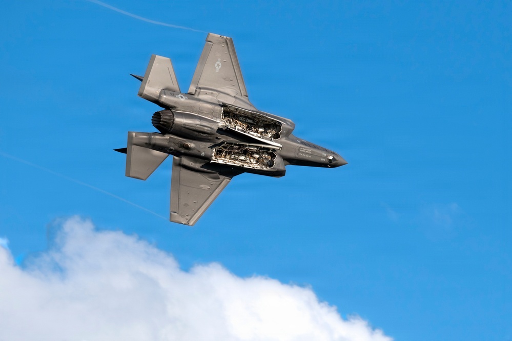 F-35 demonstration