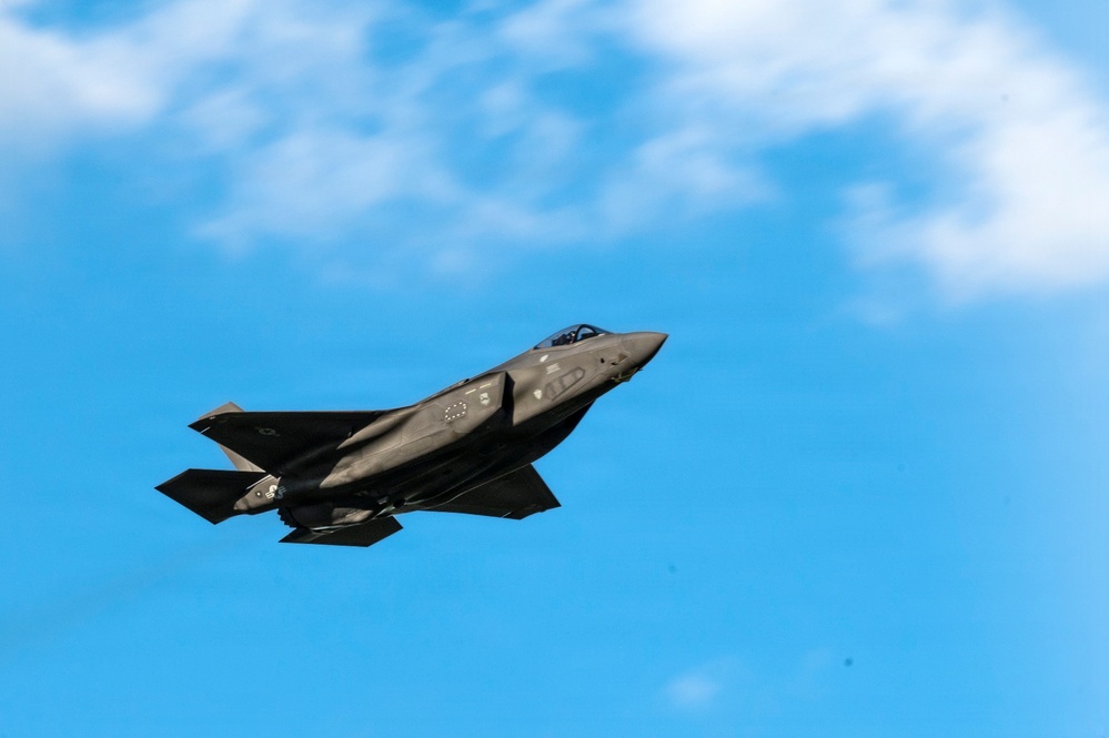 F-35 demonstration
