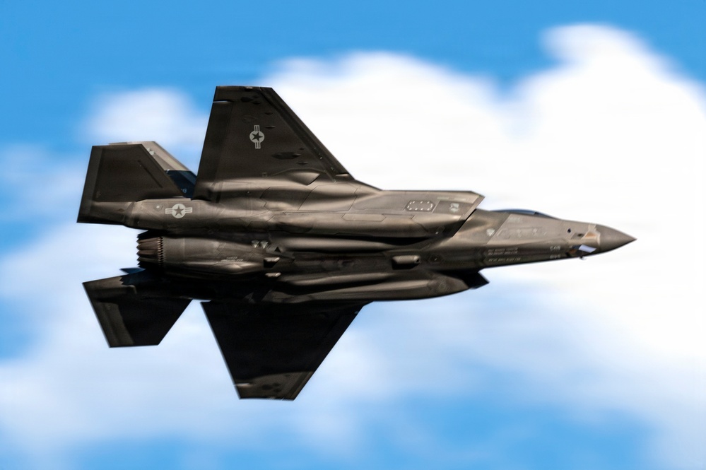 F-35 demonstration
