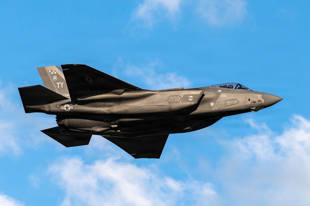 F-35 demonstration