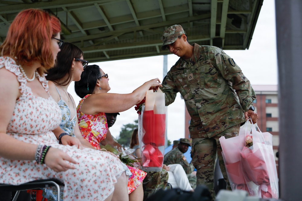 304th ESB-E Holds Change of Command Ceremony