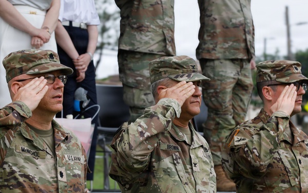 304th ESB-E Holds Change of Command Ceremony