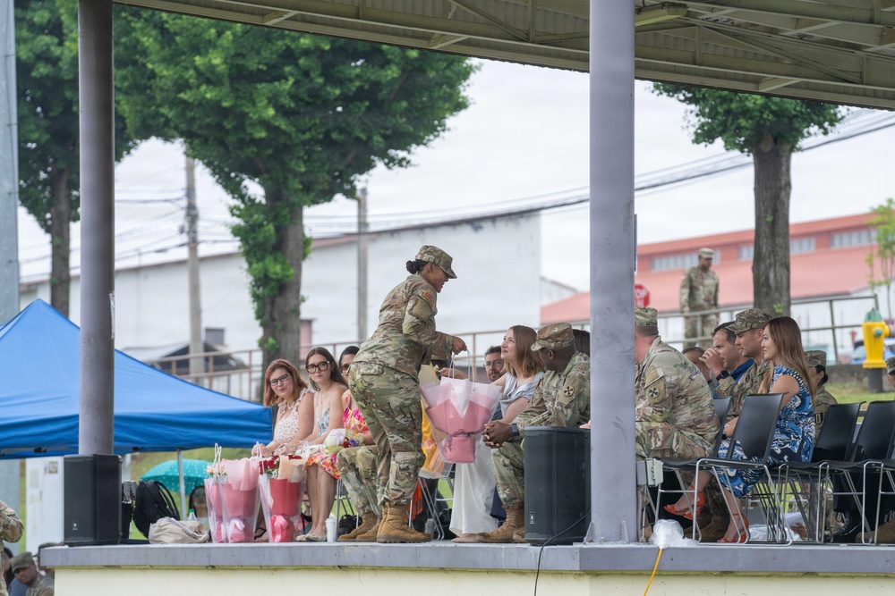 304th ESB-E Holds Change of Command Ceremony