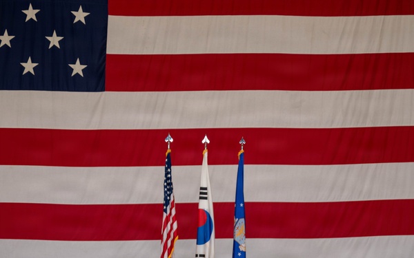 8th CS welcomes new commander