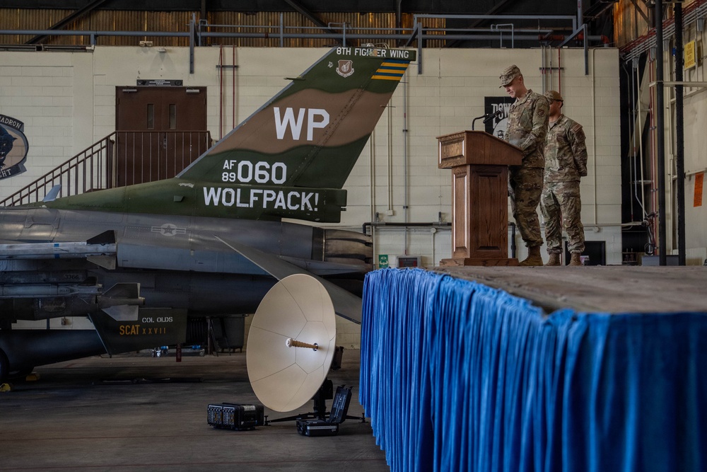 8th CS welcomes new commander