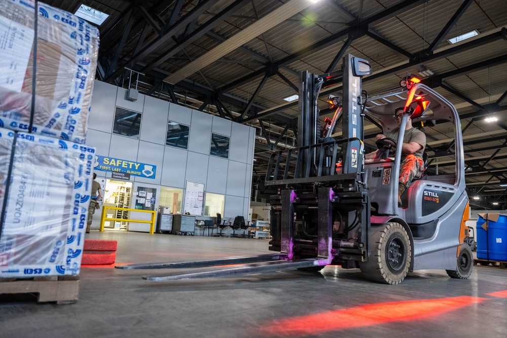 Day or Night – Dawgs on-site