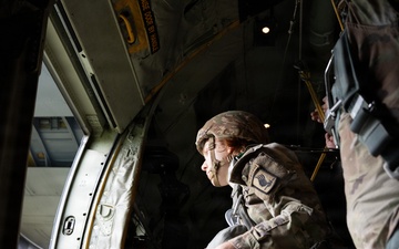 173rd Light Support Battalion Conducts Airborne Operation