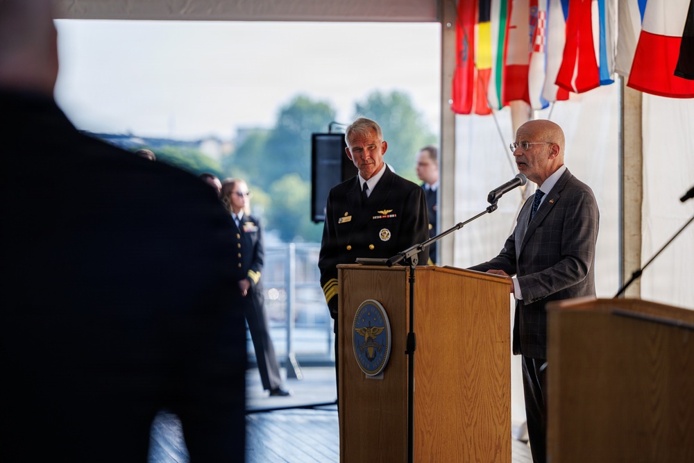 USS Mount Whitney Hosts Key Leader Engagment in Kiel, Germany