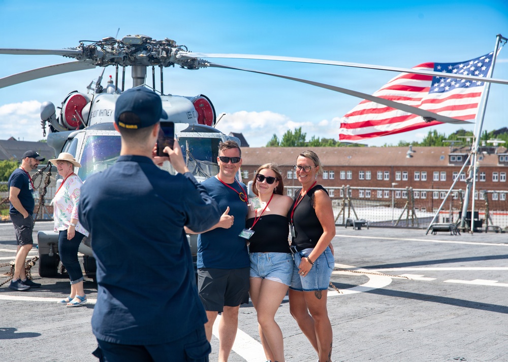 Visitors Tour Mount Whitney in Kiel, Germany