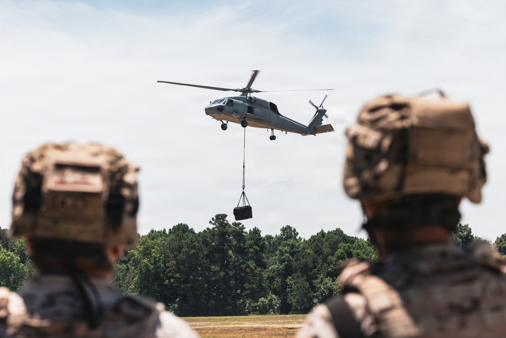 Fleet Exercise 250 | Bilateral Helicopter Support Team Training