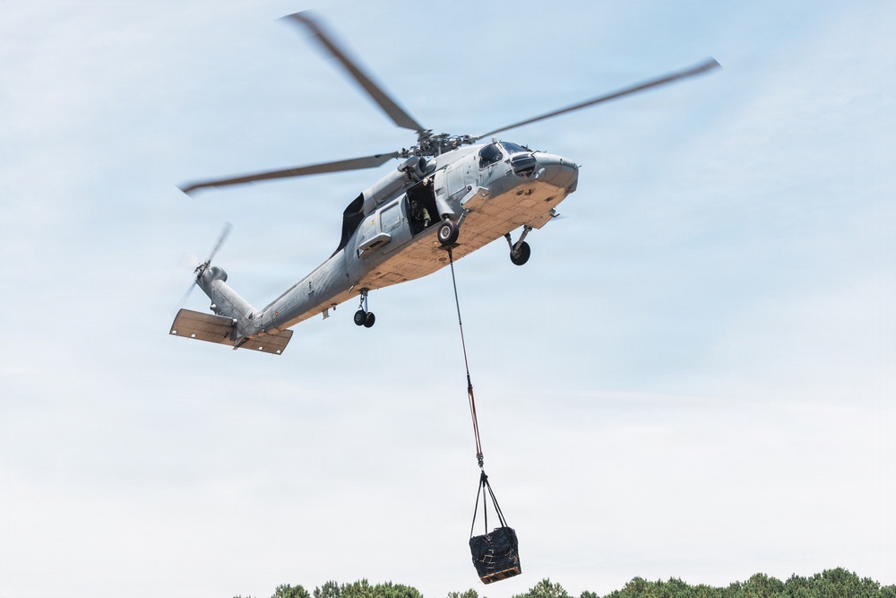 Fleet Exercise 250 | Bilateral Helicopter Support Team Training