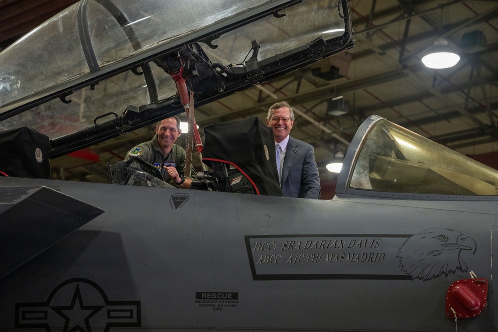 RAFL hosts US Ambassador to the UK, Northern Ireland
