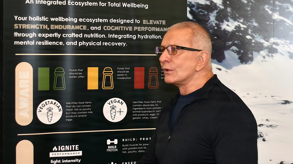 Chef Robert Irvine visits Stack House Bistro