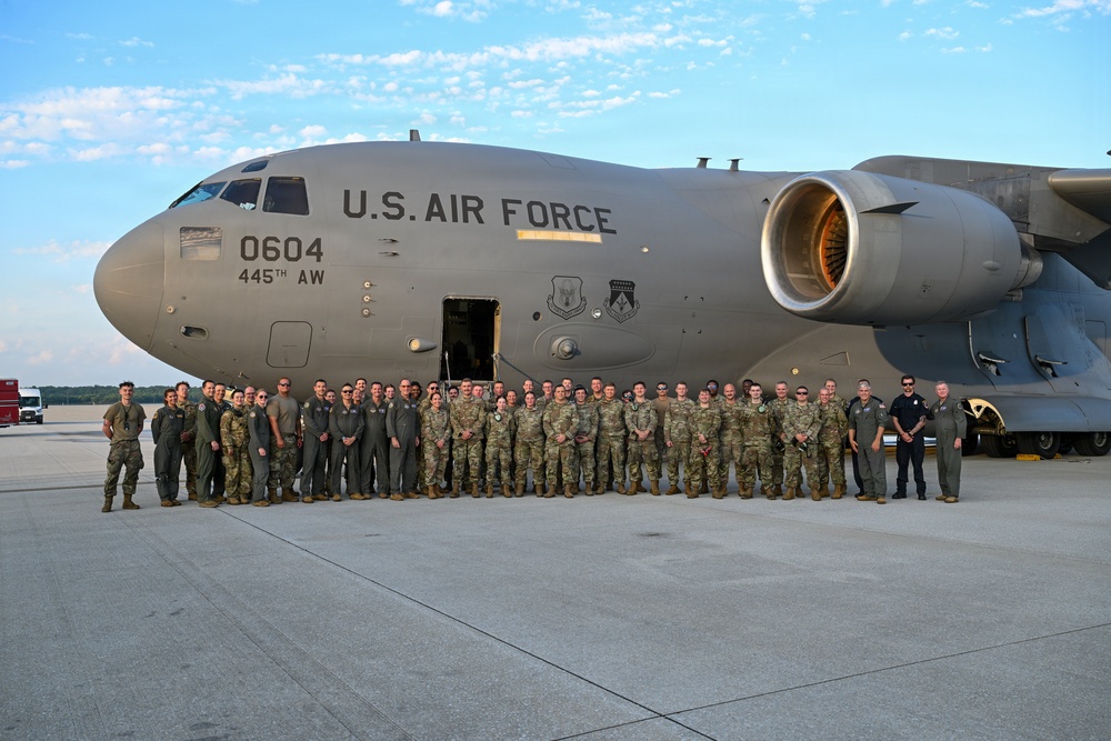 Lt. Gen. John Healy performs final flight with the 445th Airlift Wing
