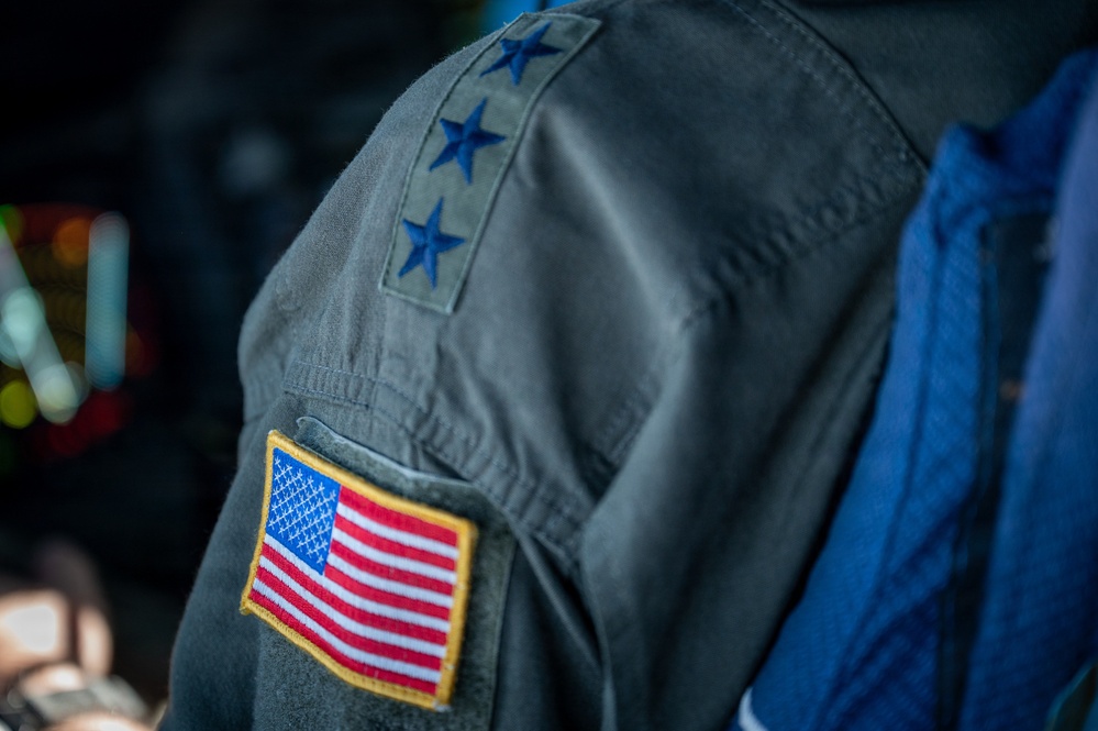 Lt. Gen. John Healy performs final flight with the 445th Airlift Wing