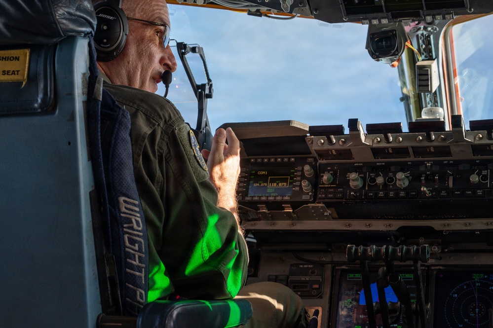 Lt. Gen. John Healy performs final flight with the 445th Airlift Wing