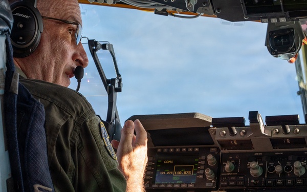 Lt. Gen. John Healy performs final flight with the 445th Airlift Wing
