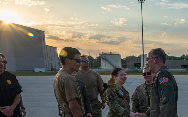 Lt. Gen. John Healy performs final flight with the 445th Airlift Wing