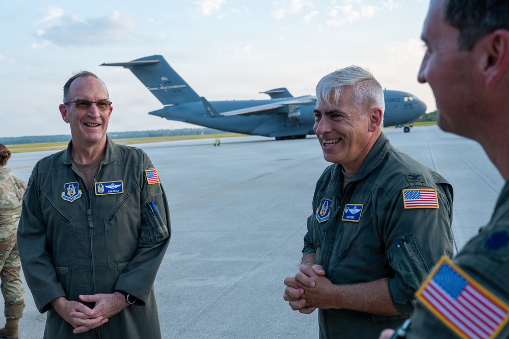 Lt. Gen. John Healy performs final flight with the 445th Airlift Wing
