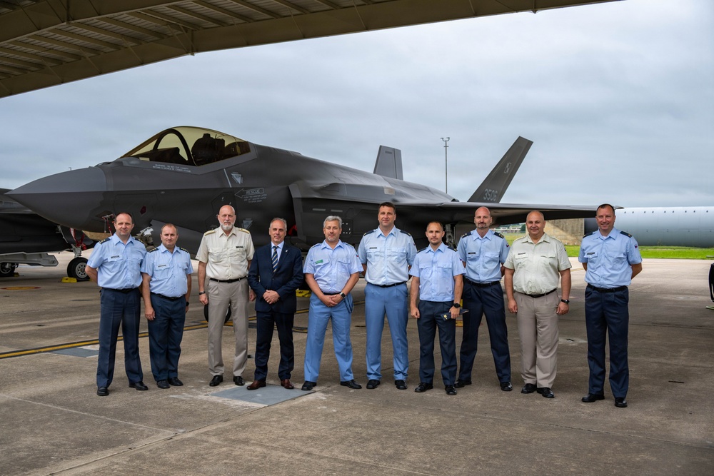 Czech Republic Air Force Leaders Visit Ebbing ANGB