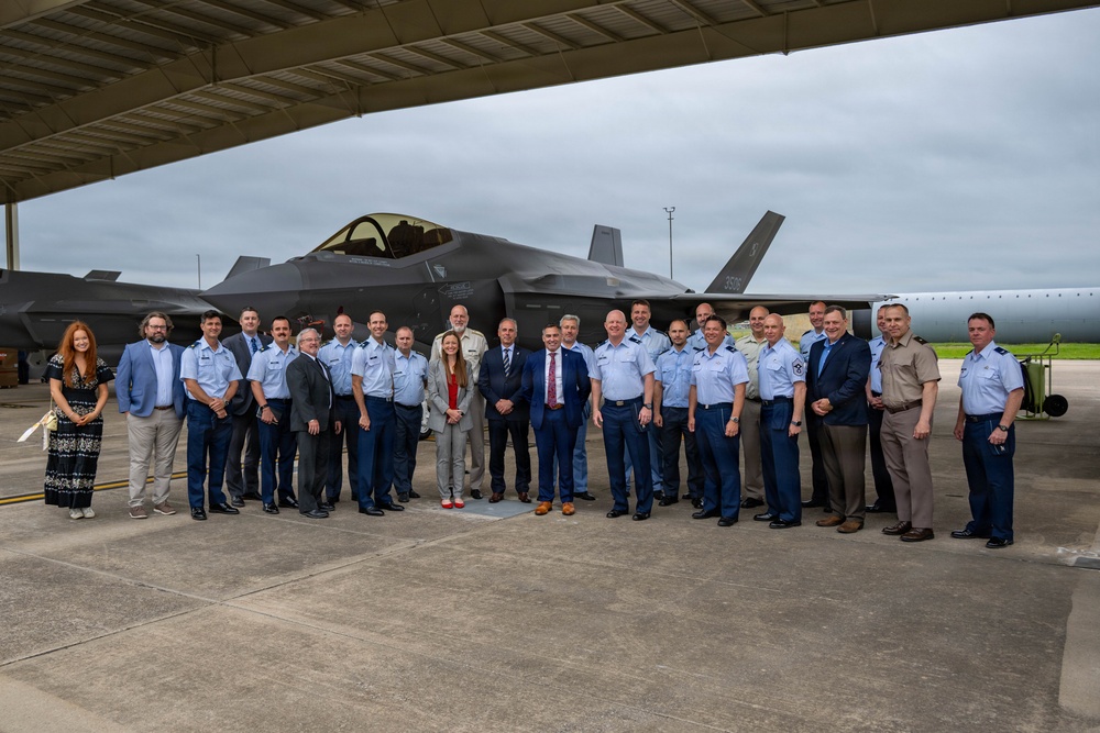 Czech Republic Air Force Leaders Visit Ebbing ANGB