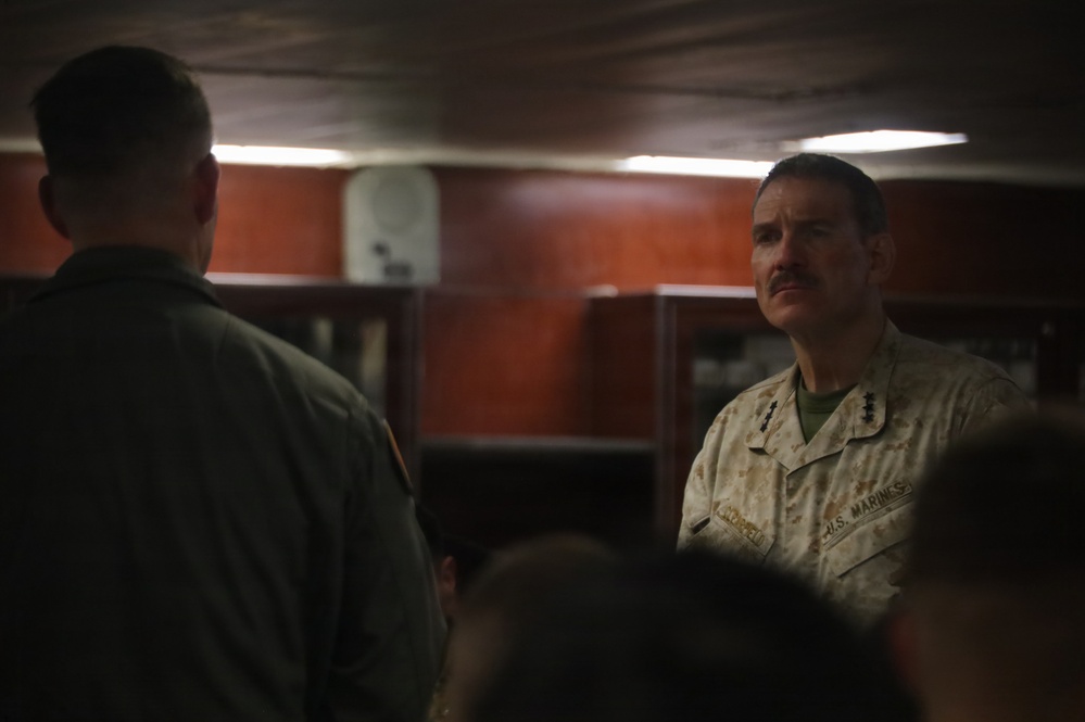 31st MEU | MARCENT CG Visits USS Tripoli