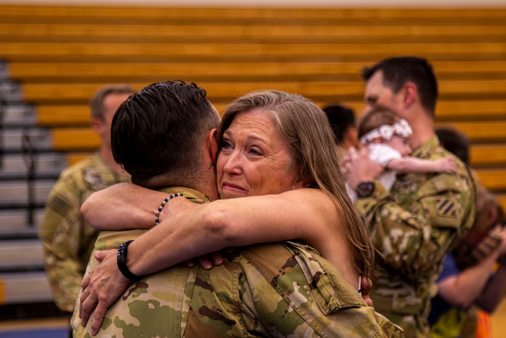 Welcome Home, Dogface Soldiers!