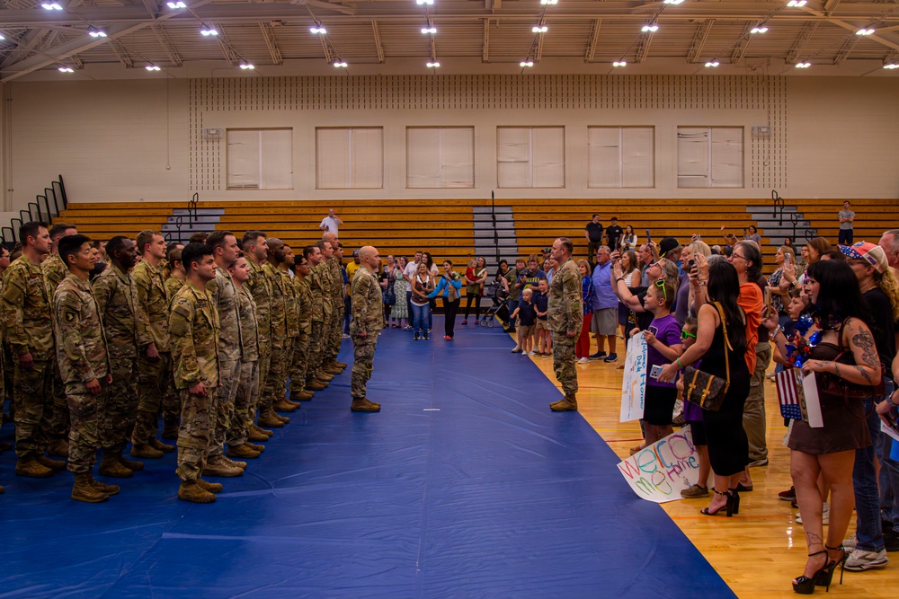 Welcome Home, Dogface Soldiers!