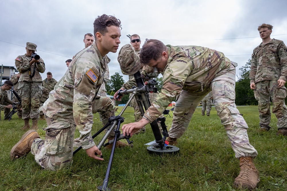 1-112th Infantry conducts light infantry, mortar training.