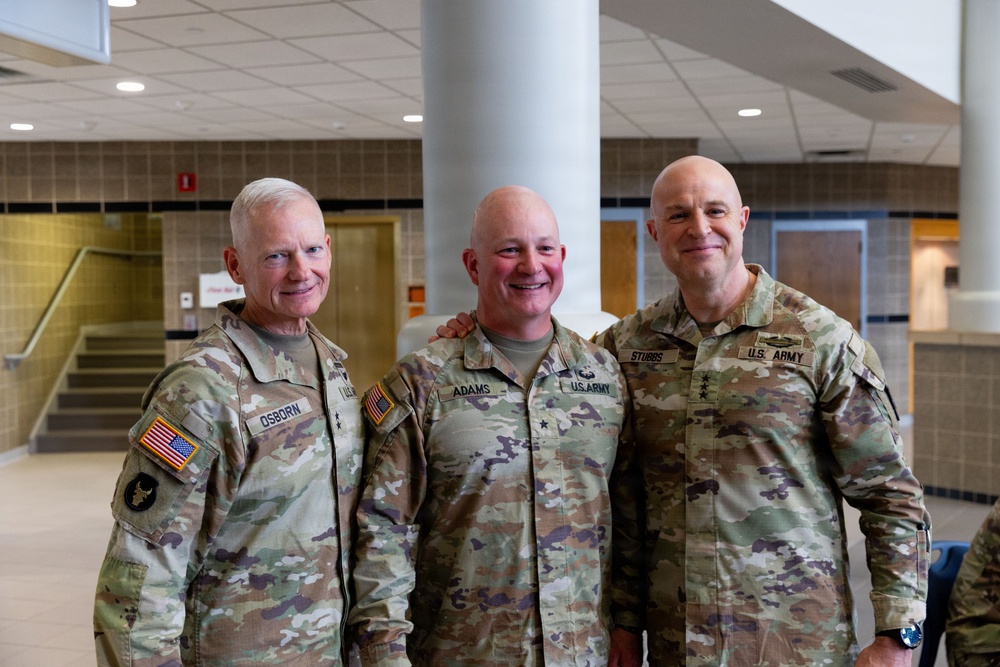 Iowa National Guard senior leaders pose with ARNG director
