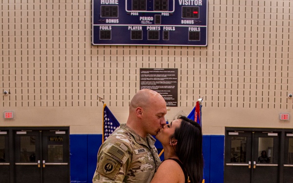 Welcome Home, Dogface Soldiers!