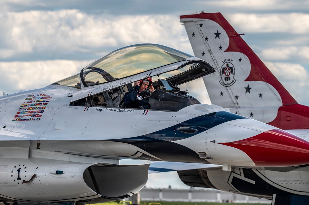 U.S. Air Force Thunderbirds at the Columbus Air Show