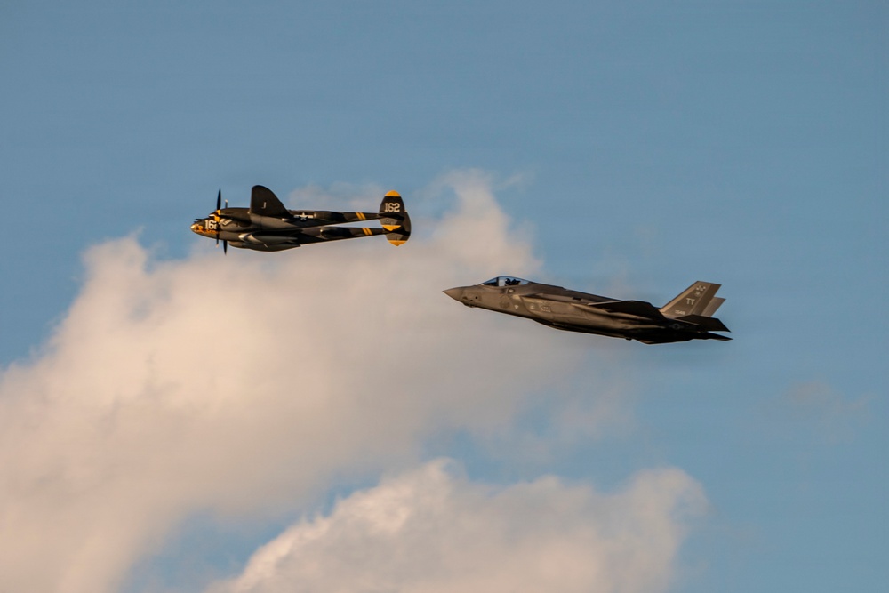 F-35 performs in Columbus Air Show