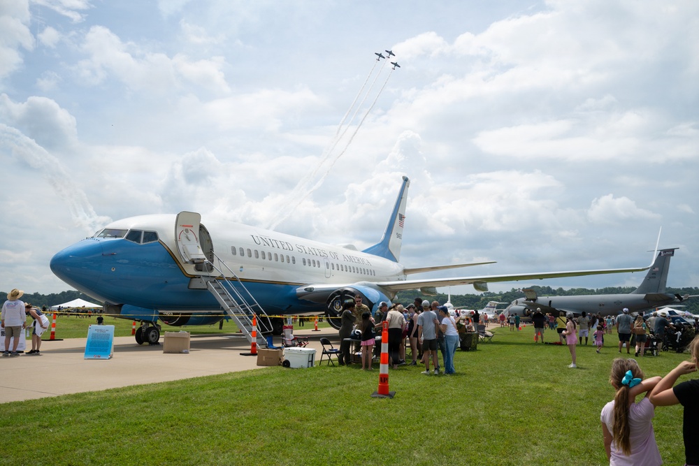 Scott AFB participates in the Spirit of St. Louis Airshow &amp;amp; STEM Expo